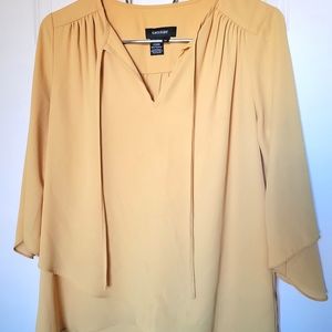 Karen Kane XS Yellow Beachy Flowy Blouse